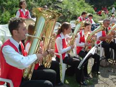 Kr&aacute;terhangverseny